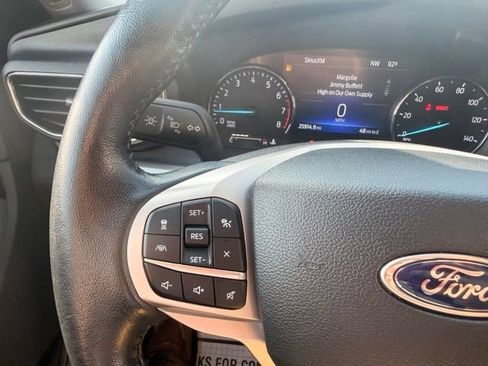 Used 2022 Ford Explorer XLT w/ Equipment Group 202A AWD/4WD image 21