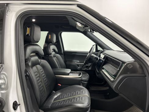 Used 2024 Rivian R1S Adventure AWD/4WD image 23