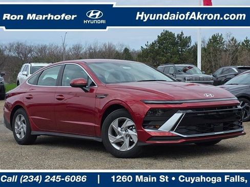 Used 2025 Hyundai Sonata SE image 1