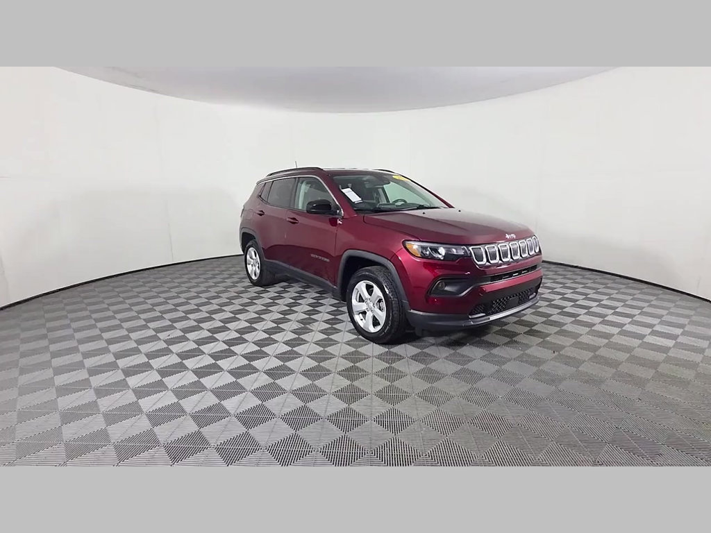Used 2022 Jeep Compass Latitude AWD/4WD image 34