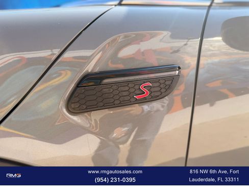 Used 2022 MINI Cooper S w/ Premium Package image 12