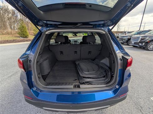 Used 2023 Chevrolet Equinox LT image 12
