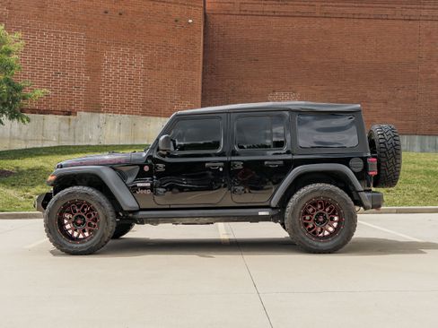 Used 2020 Jeep Wrangler Unlimited Rubicon w/ Quick Order Package 28Y Recon AWD/4WD image 6