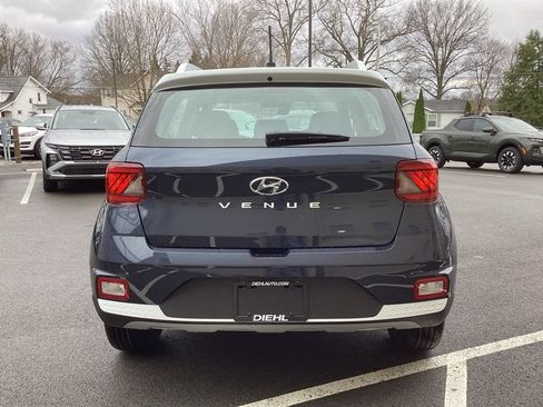 New 2026 Hyundai Venue SEL FWD image 7