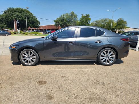Used 2023 MAZDA MAZDA3 s FWD image 2