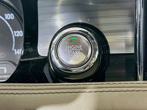 Used 2021 Lincoln Corsair FWD image 26