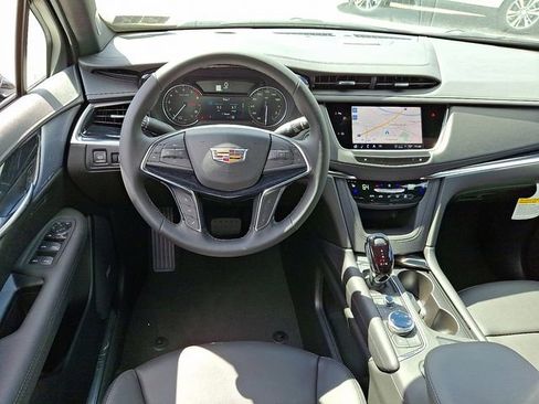 New 2025 Cadillac XT5 Premium Luxury image 7