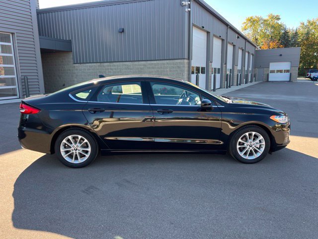 Used 2020 Ford Fusion SE FWD image 4