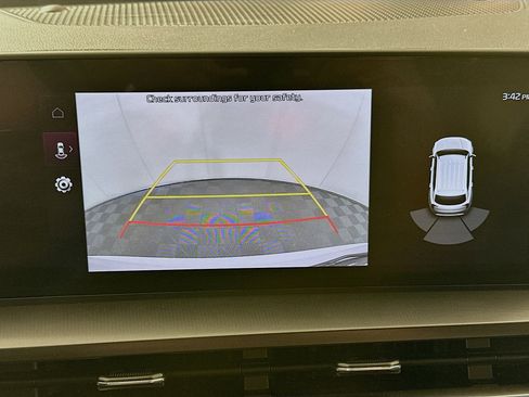 Used 2025 Kia Telluride S image 22