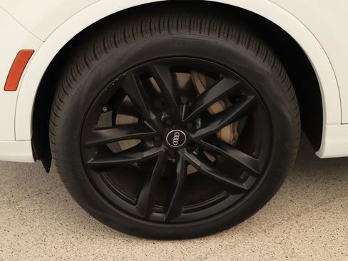 Used 2017 Audi Q7 3.0T Prestige w/ Prestige Package AWD/4WD image 39