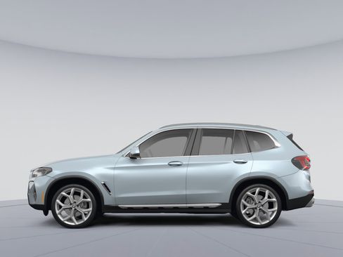 Used 2022 BMW X3 xDrive30i w/ M Sport Package 2 AWD/4WD image 2