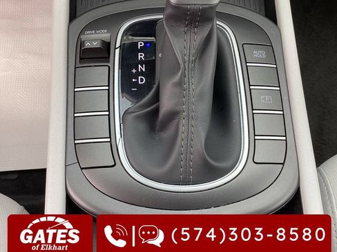 Used 2025 Hyundai Kona SEL FWD image 29