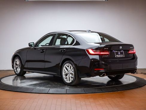Certified 2025 BMW 330i xDrive Sedan image 2