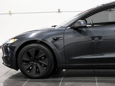 Used 2025 Tesla Model 3 Long Range image 16
