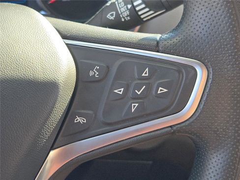 Used 2023 Chevrolet Equinox LT image 34