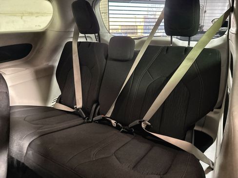 Used 2018 Chrysler Pacifica Touring Plus w/ Tire & Wheel Group image 26