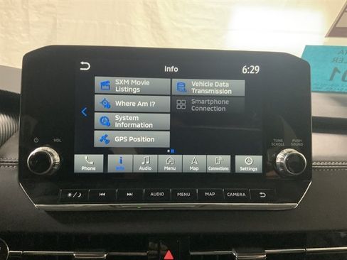 Used 2025 Mitsubishi Outlander 4WD Plug-In Hybrid image 28