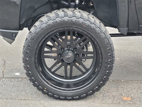 Used 2020 GMC Sierra 3500 Denali w/ Denali Ultimate Package image 11