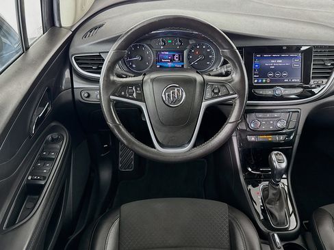 Used 2022 Buick Encore Preferred w/ Safety Package image 16