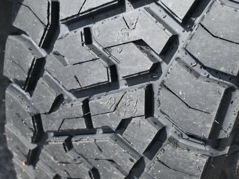 Used 2023 Chevrolet Silverado 1500 LT Trail Boss w/ Protection Package image 26