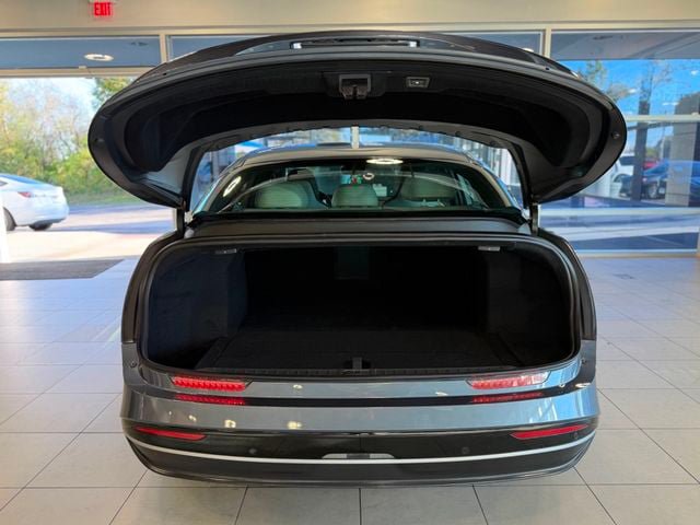 Used 2025 Lucid Air Touring AWD/4WD image 38