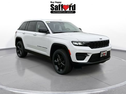 New 2025 Jeep Grand Cherokee Altitude AWD/4WD image 10