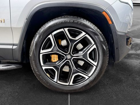 Used 2024 Rivian R1S Adventure AWD/4WD image 37
