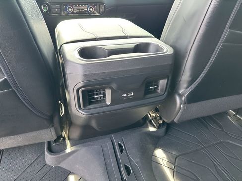 Used 2024 Chevrolet Silverado 3500 LT w/ Convenience Package image 21