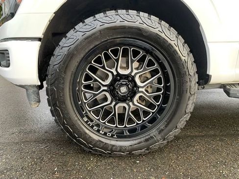 Used 2024 Ford F150 XLT w/ Tow/Haul Package image 10