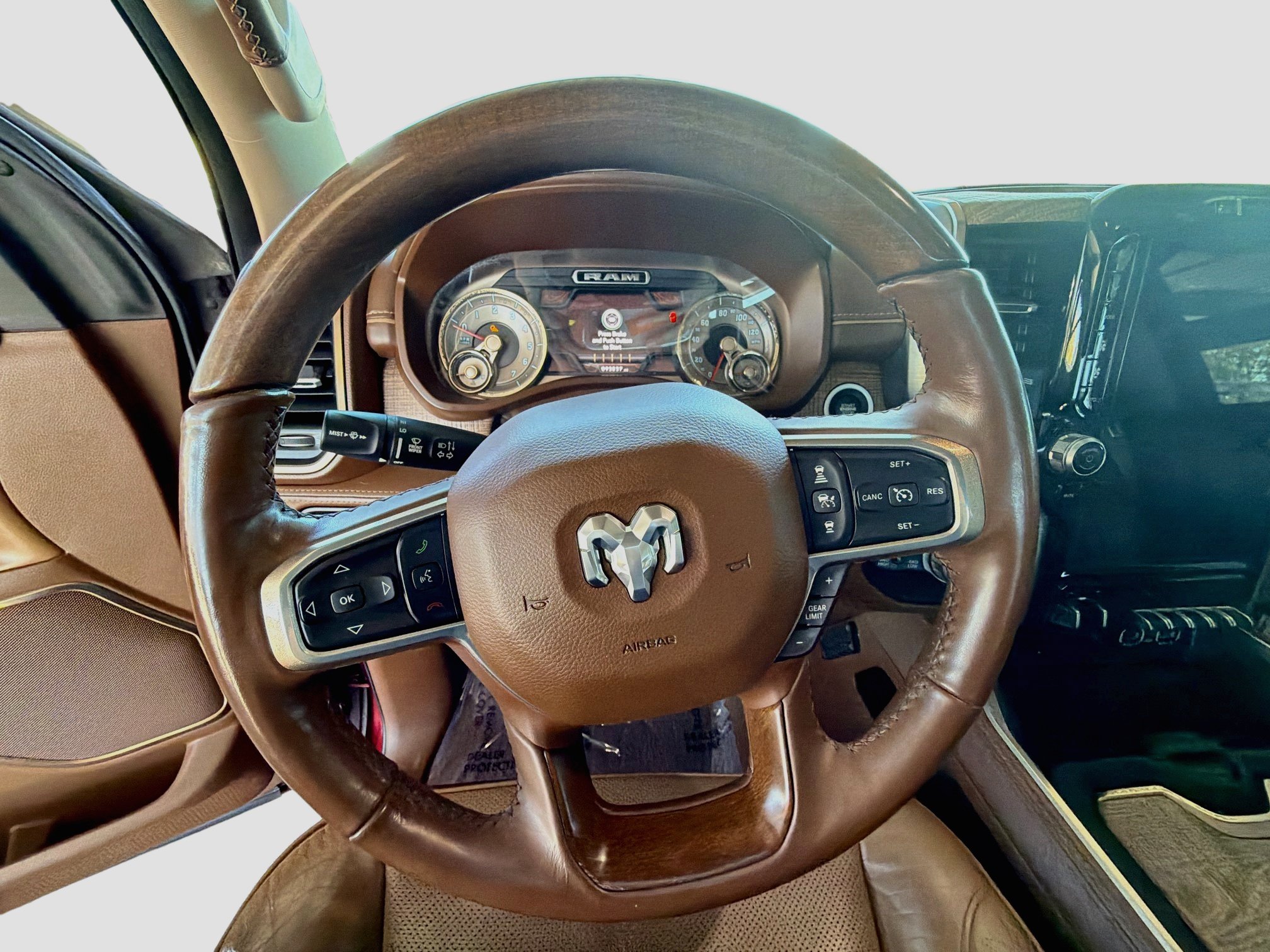 Used 2019 RAM 1500 Limited AWD/4WD image 17