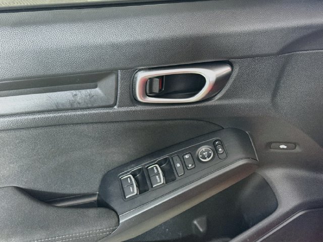 Used 2023 Honda Civic Sport image 23