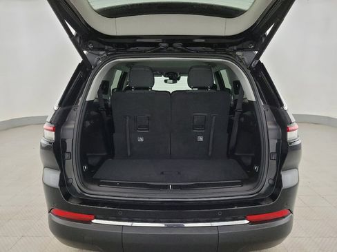 Used 2022 Jeep Grand Cherokee L Laredo w/ Luxury Tech Group I image 29