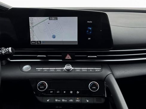 New 2024 Hyundai Elantra SEL w/ Convenience Package image 19