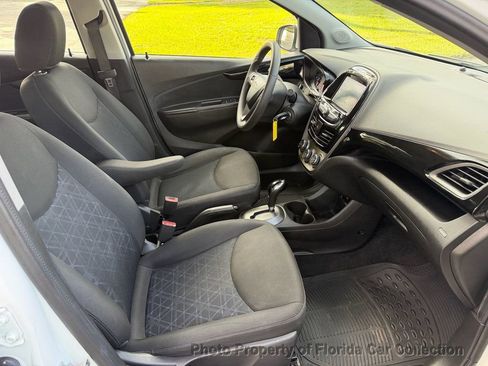 Used 2021 Chevrolet Spark LT image 39
