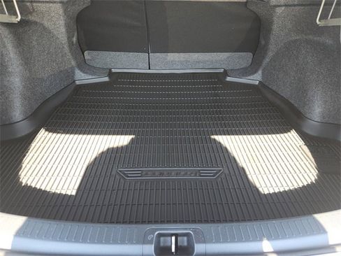 Used 2025 Toyota Corolla SE image 22