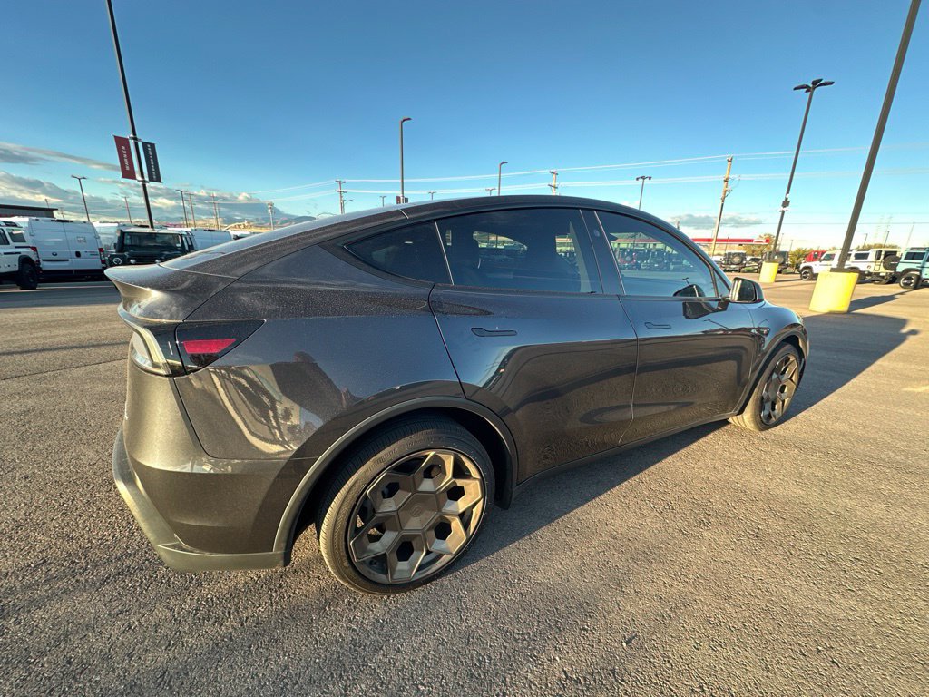 Used 2026 Tesla Model Y Long Range AWD/4WD image 5
