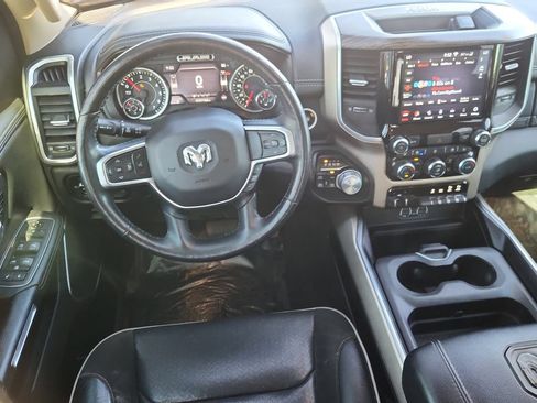 Used 2020 RAM 1500 Laramie AWD/4WD image 11