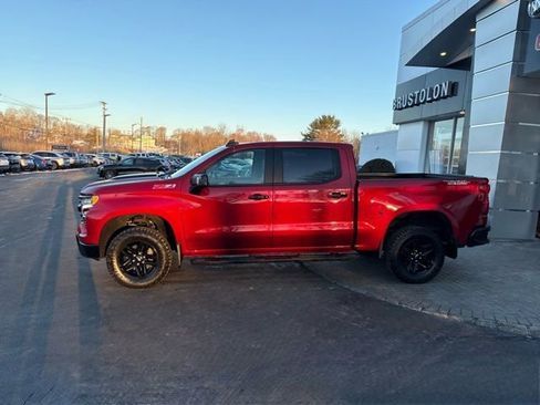 Used 2023 Chevrolet Silverado 1500 LT Trail Boss w/ LT Trail Boss Premium Package image 12