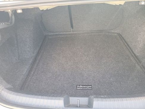 Used 2024 Volkswagen Jetta SE w/ Panoramic Sunroof Package FWD image 18