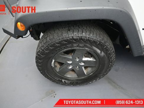Used 2017 Jeep Wrangler Unlimited Sport w/ Quick Order Package 24S AWD/4WD image 34