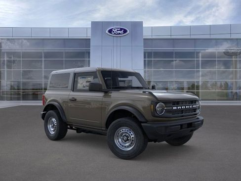 New 2025 Ford Bronco Base image 7