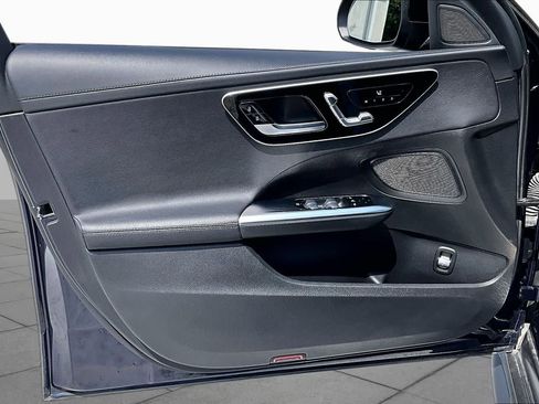 Used 2023 Mercedes-Benz C 300 Sedan image 21