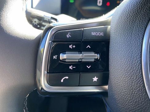 Used 2025 Kia Sorento EX image 21