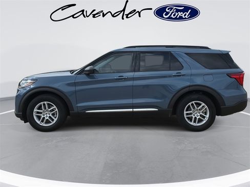 New 2025 Ford Explorer Active w/ Active Comfort Package image 8