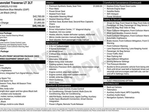 Used 2025 Chevrolet Traverse LT image 2
