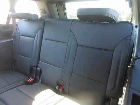 New 2026 GMC Yukon XL Denali w/ Denali Reserve Package image 15