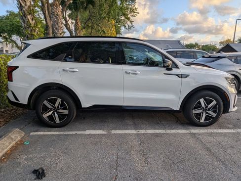 Used 2022 Kia Sorento S w/ Panoramic Sunroof Package image 21