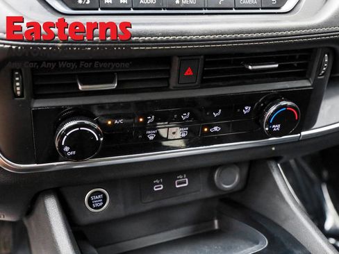 Used 2023 Nissan Rogue S image 20