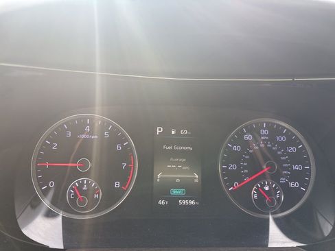 Used 2021 Kia K5 EX image 9