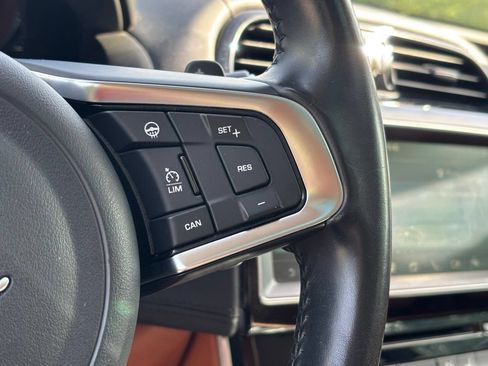 Used 2018 Jaguar XE Portfolio RWD image 29
